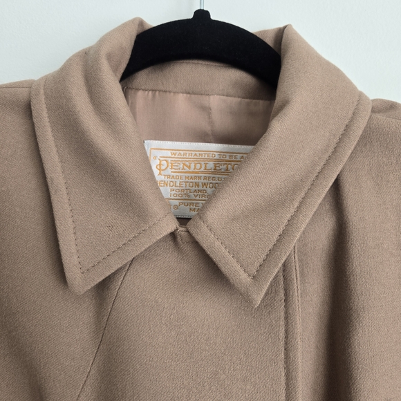 Vintage Pendelton Long Overcoat 100% Wool. (R12) - Picture 11 of 16